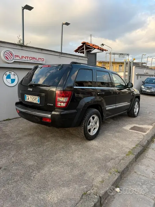 Jeep Grand Cherokee 2005 photo 4