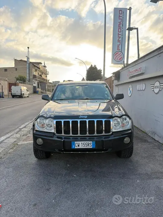 Jeep Grand Cherokee 2005 photo 3