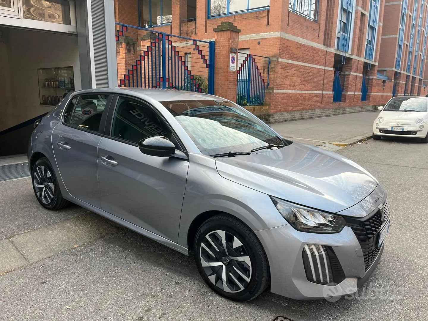 Peugeot 208 2025 photo 2