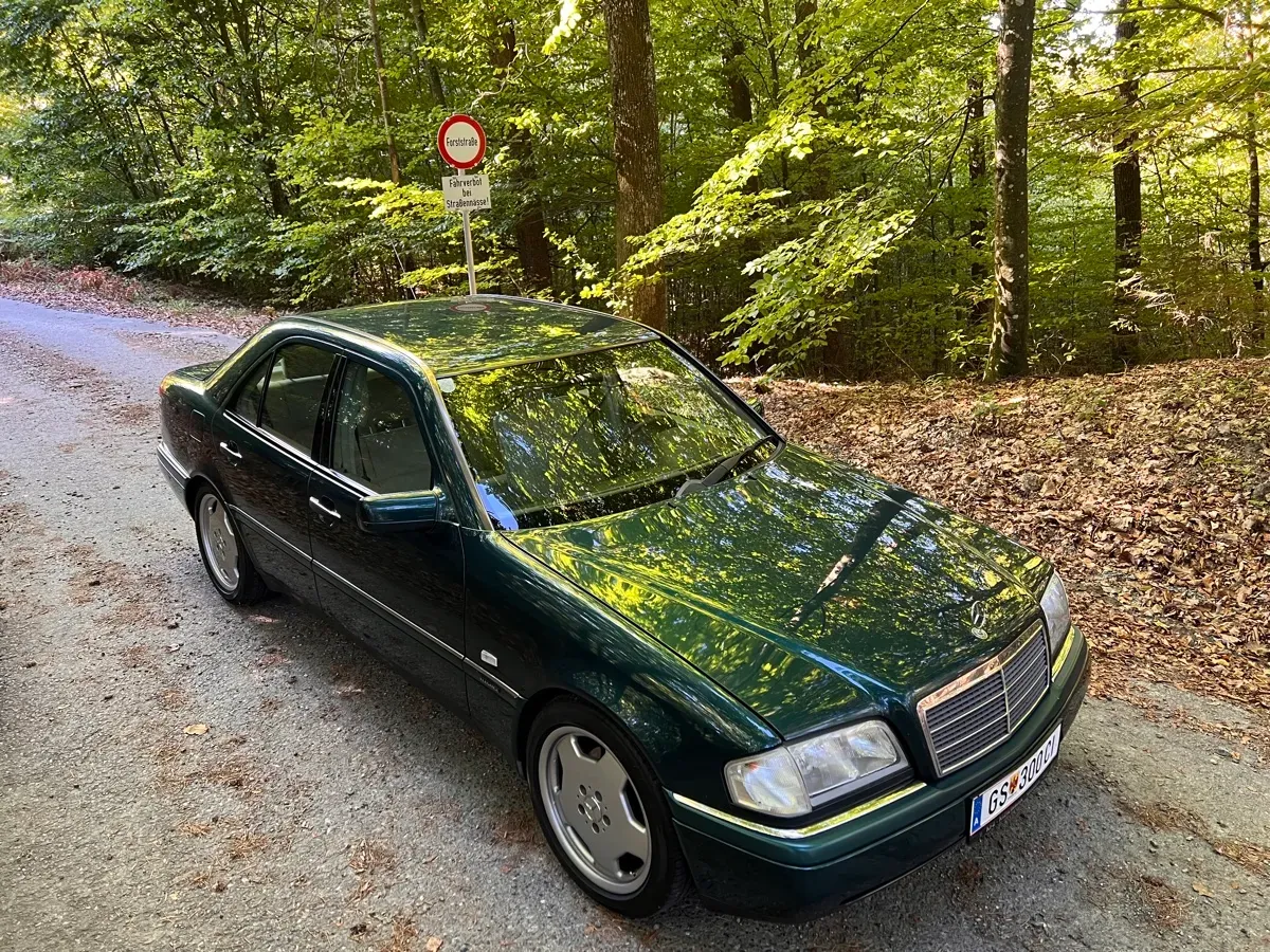 Mercedes-Benz C-Class 1996 photo 2