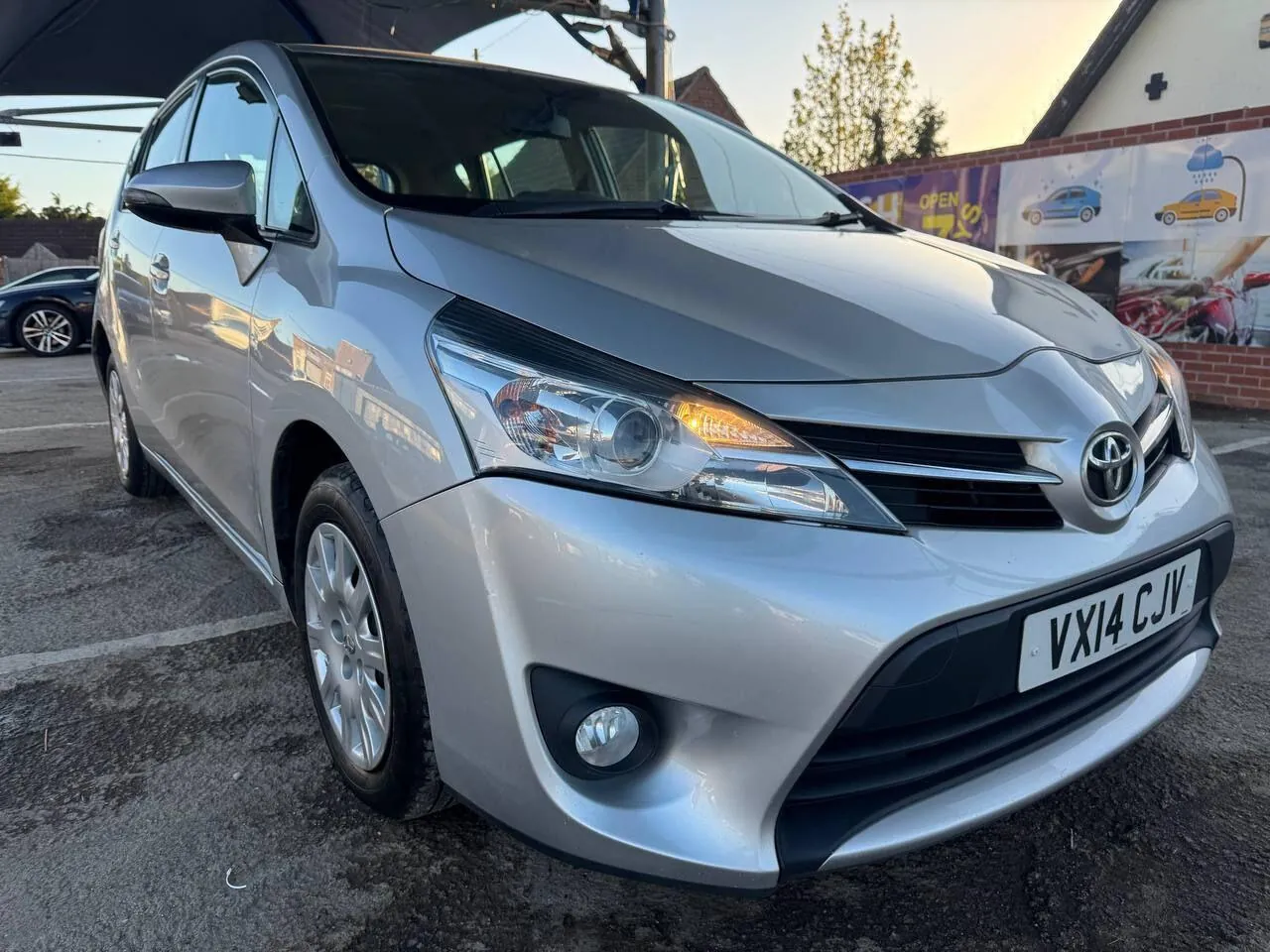 Toyota Verso 2014 photo 2
