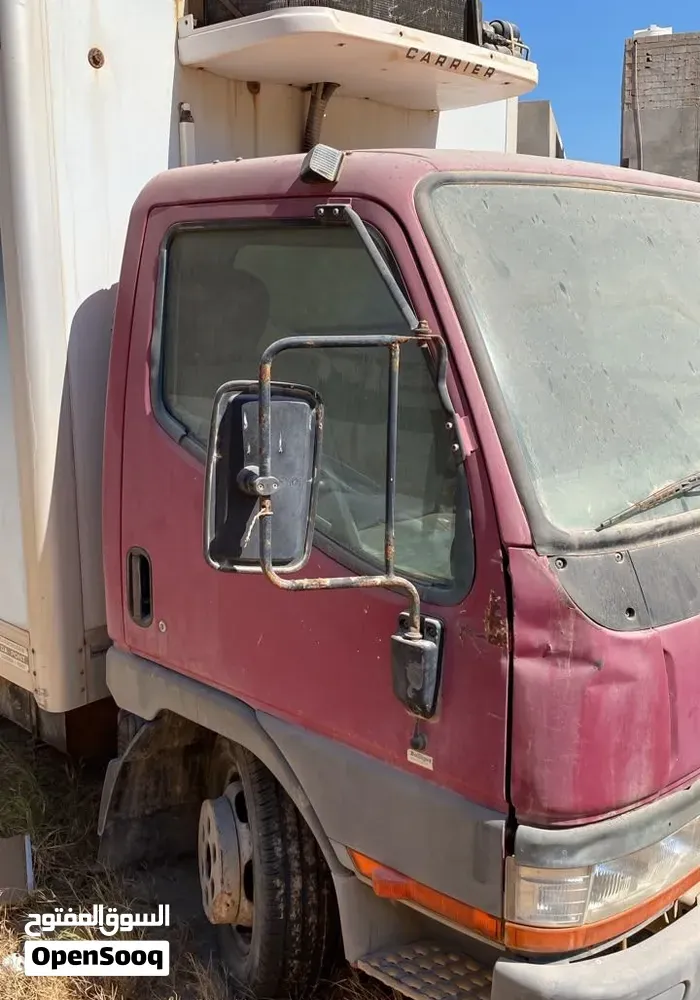 Mitsubishi Canter 2004 photo 4