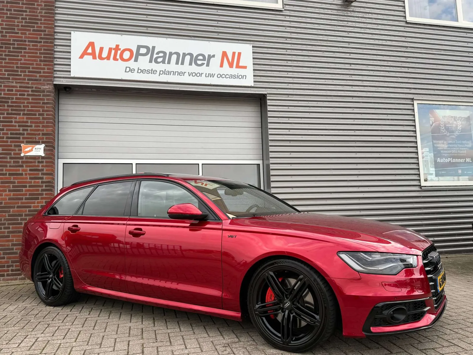 Audi A6 Avant 2012 photo 2