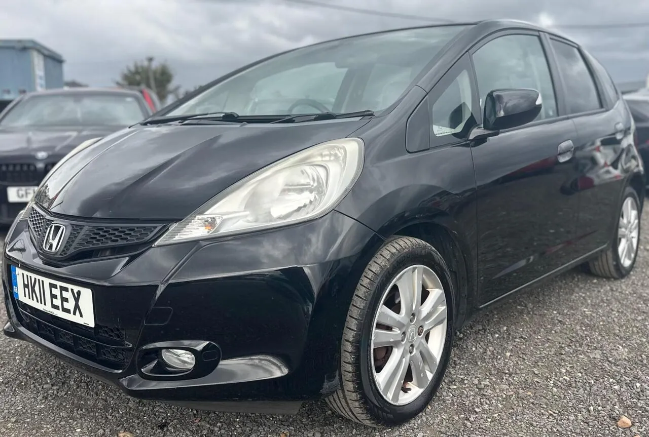 Honda Jazz 2011 photo 3