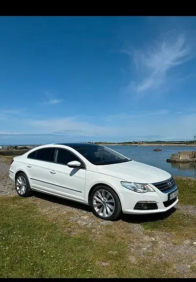 Volkswagen Passat Cc 2010 photo 2