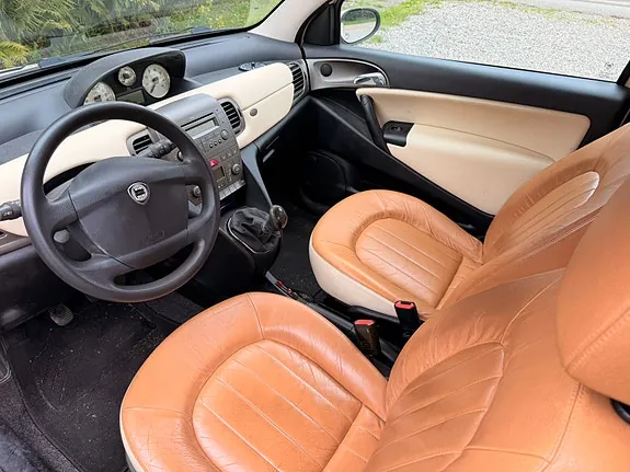 Lancia Ypsilon 2004 photo 5