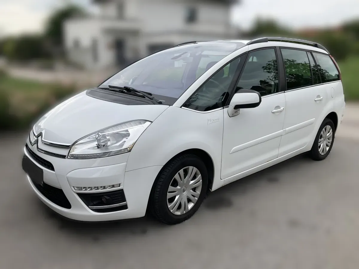 Citroen Grand C4 Picasso 2012 photo 2