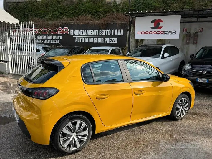 Peugeot 208 2022 photo 3