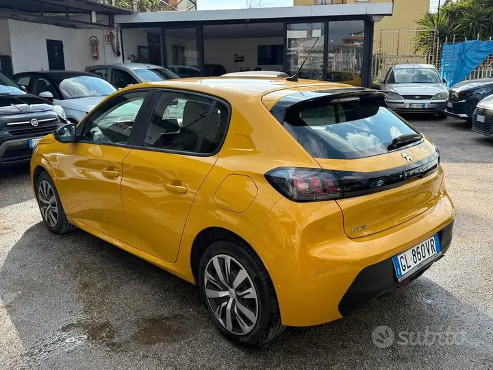 Peugeot 208 2022 photo 4