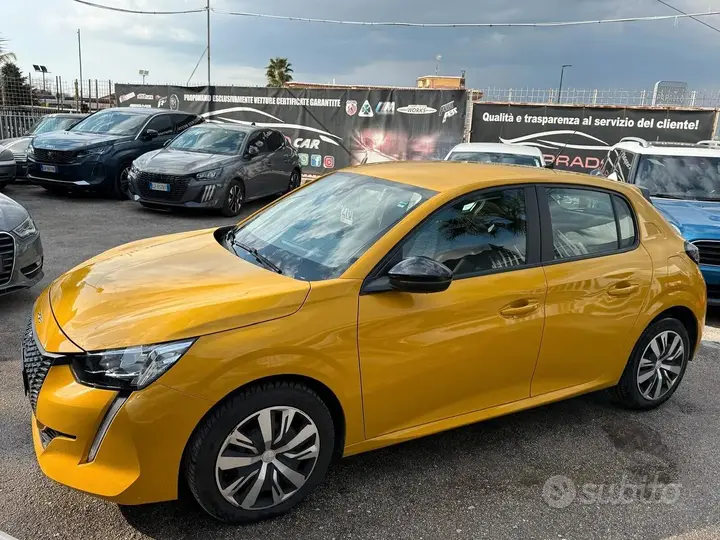 Peugeot 208 2022 photo 2