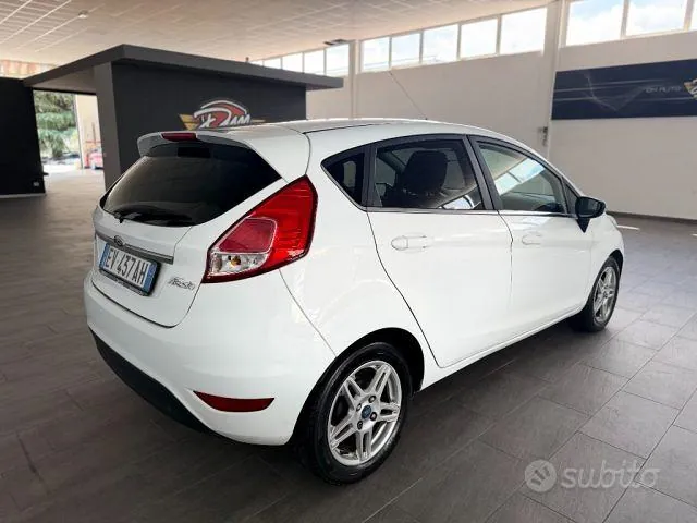 Ford Fiesta 2014 photo 5