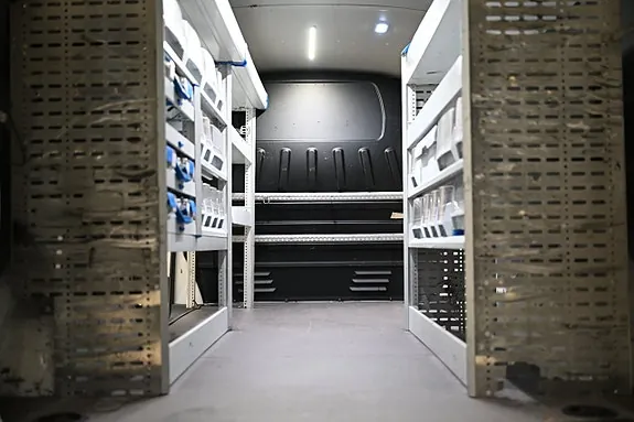 Volkswagen Transporter 2020 photo 2