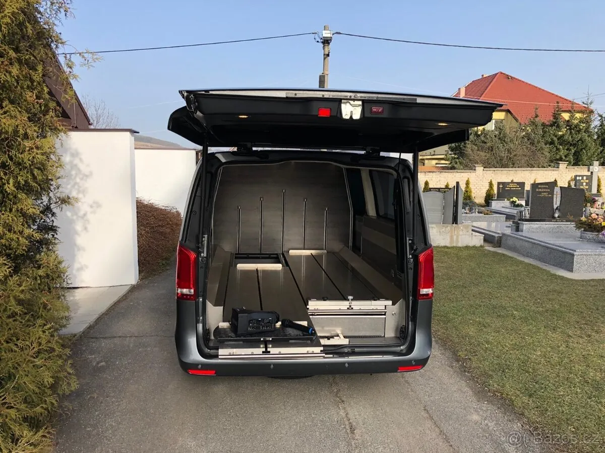 Mercedes-Benz V300 Xl 2020 photo 5