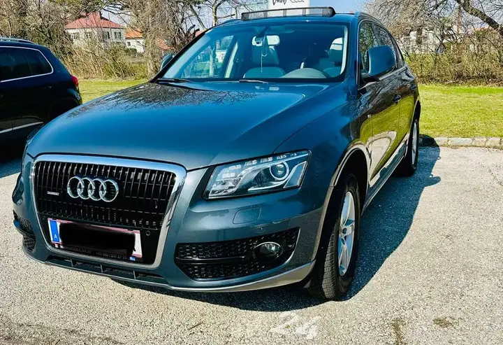 Audi Q5 2008 photo 2