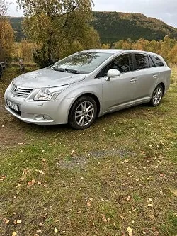 Toyota Avensis 2011 photo 3
