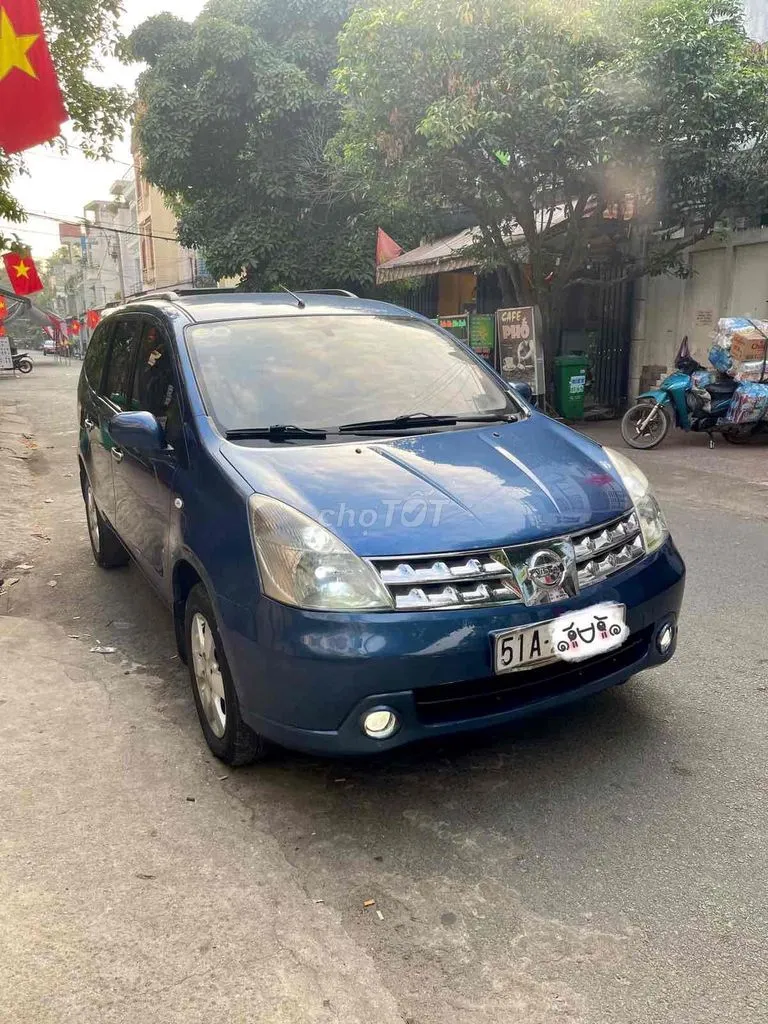 Nissan Livina