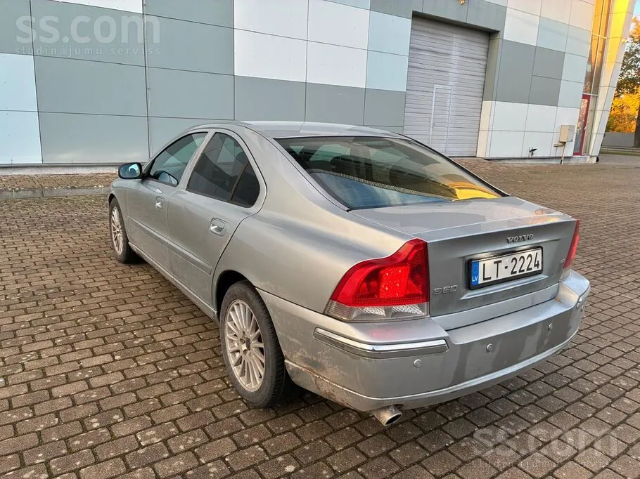 Volvo S60 2008 photo 3