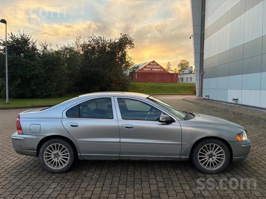 Volvo S60