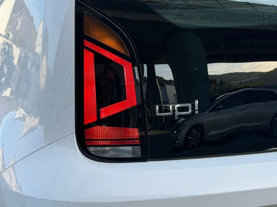 Volkswagen Up