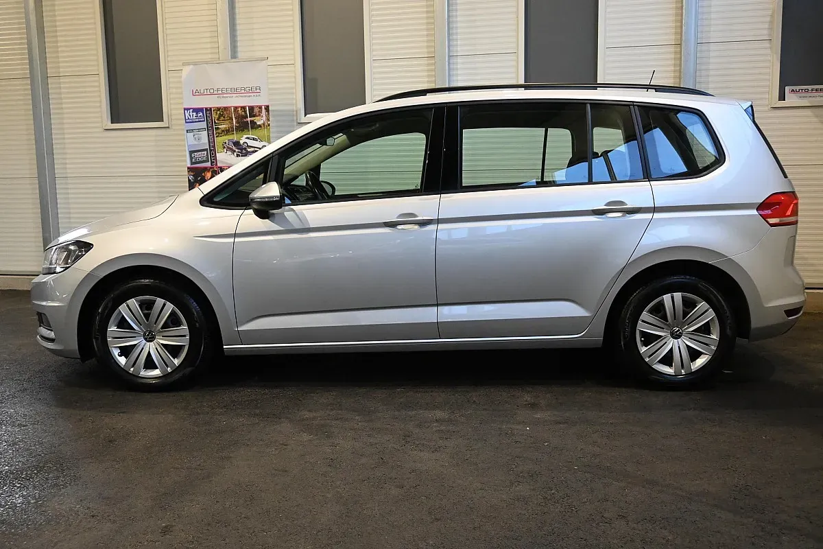 Volkswagen Touran 2022 photo 5
