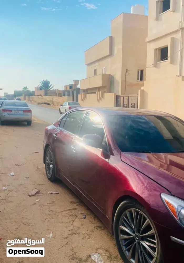 Genesis G80 2013 photo 2