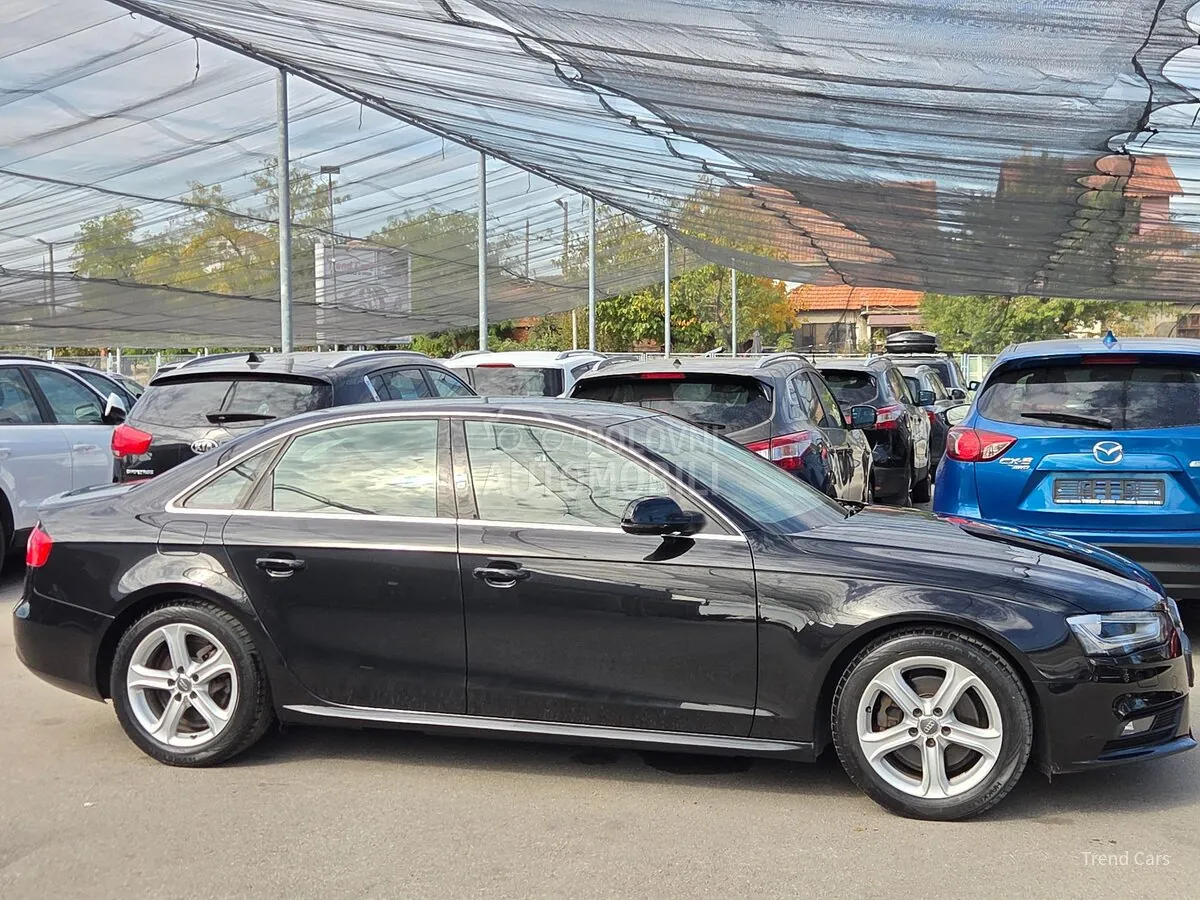 Audi A4 2012 photo 4