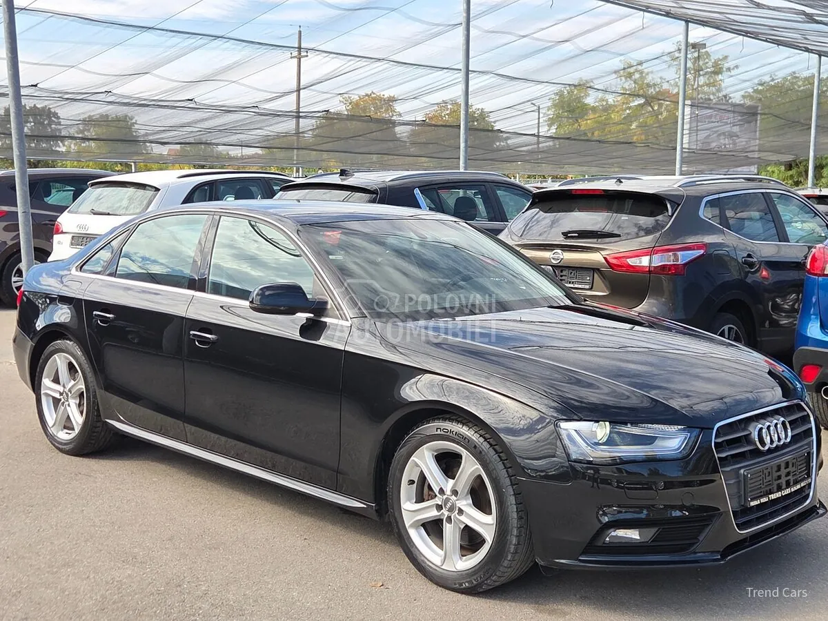 Audi A4 2012 photo 2