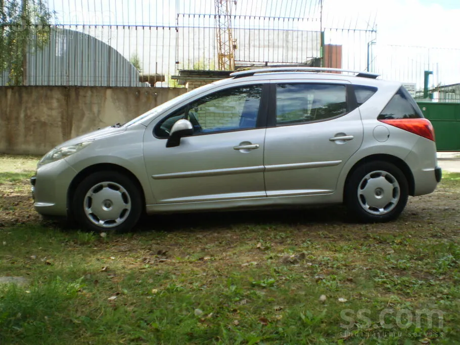 Peugeot 207 2009 photo 2