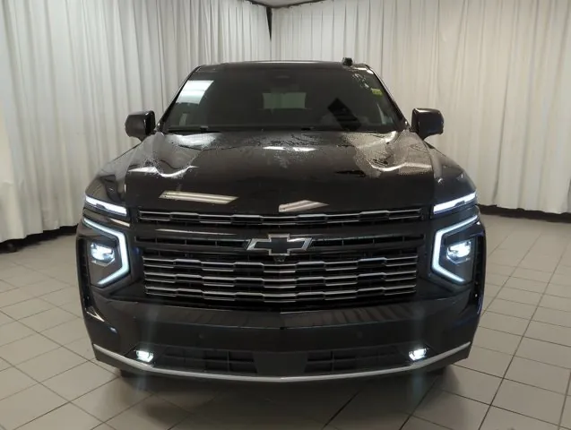 Chevrolet Suburban 2026 photo 3