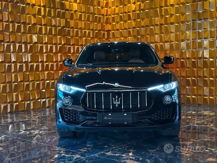 Maserati Levante 2017 photo 2