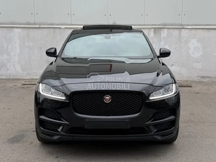 Jaguar F-Pace 2018 photo 2