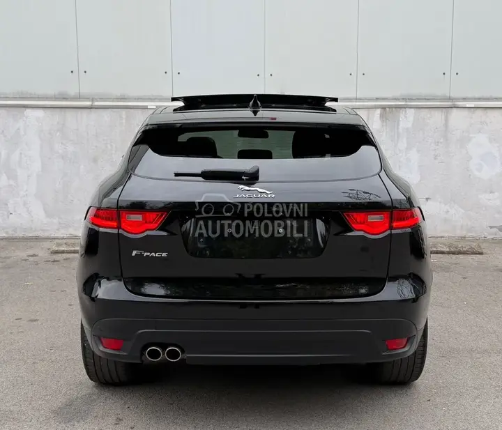 Jaguar F-Pace 2018 photo 5