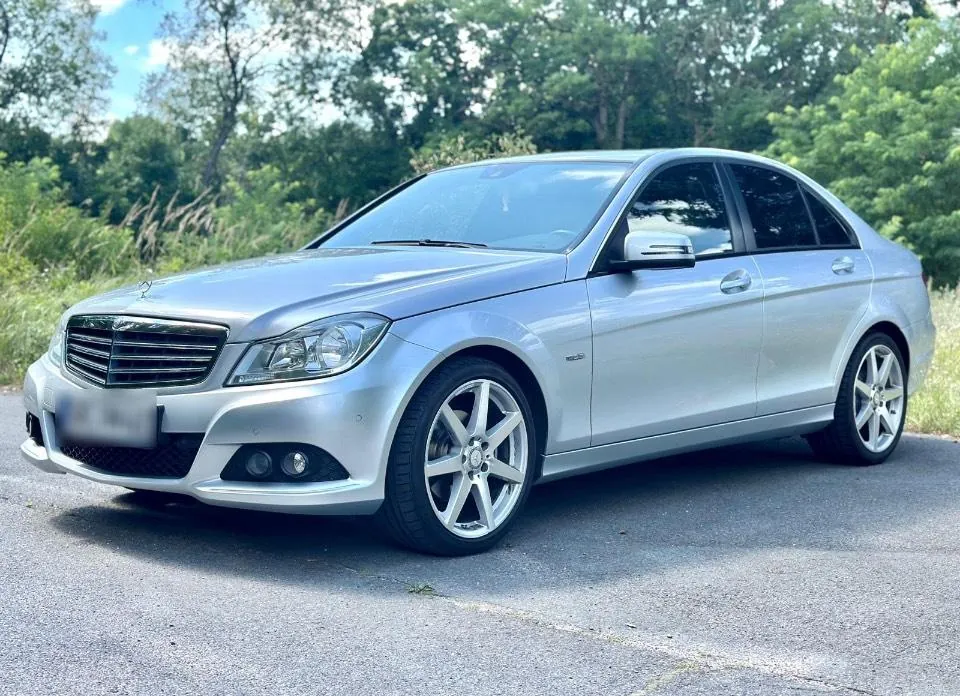 Mercedes-Benz C200 Cgi