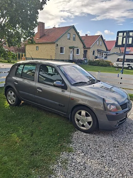 Renault Clio 2002 photo 3