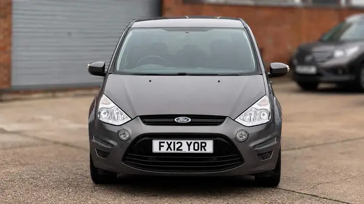 Ford S-Max 2012 photo 3
