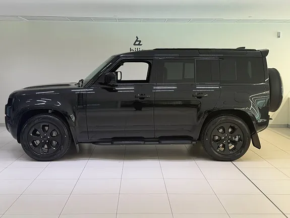 Land Rover Defender 110 2026 photo 3