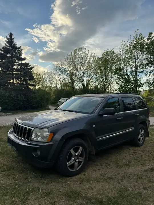Jeep Grand Cherokee 2005 photo 2