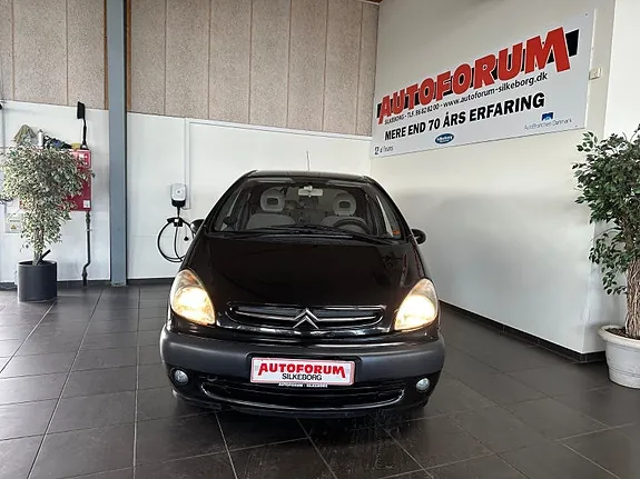 Citroen Xsara Picasso 2003 photo 2