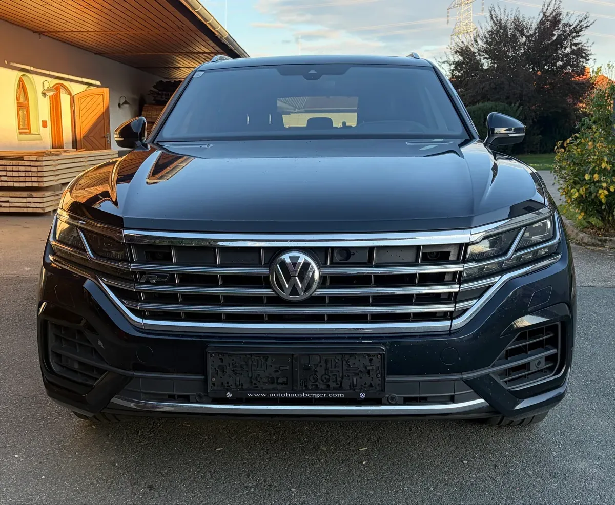 Volkswagen Touareg 2016 photo 2