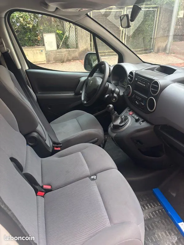 Peugeot Partner 2016 photo 2
