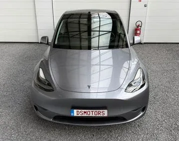 Tesla Model Y 2023 photo 2