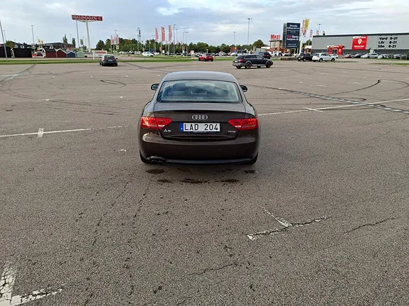 Audi A5 2011 photo 4