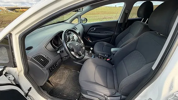 Kia Rio 2016 photo 4