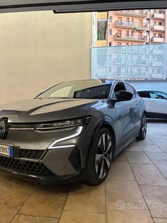 Renault Megane 2022 photo 2