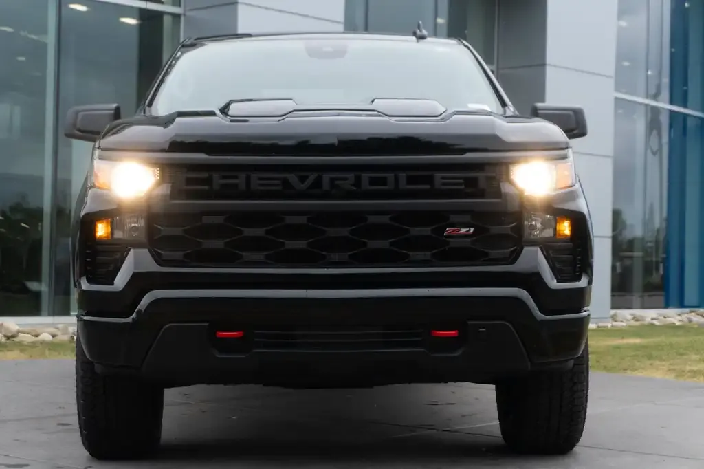 Chevrolet Silverado 1500 2026 photo 2