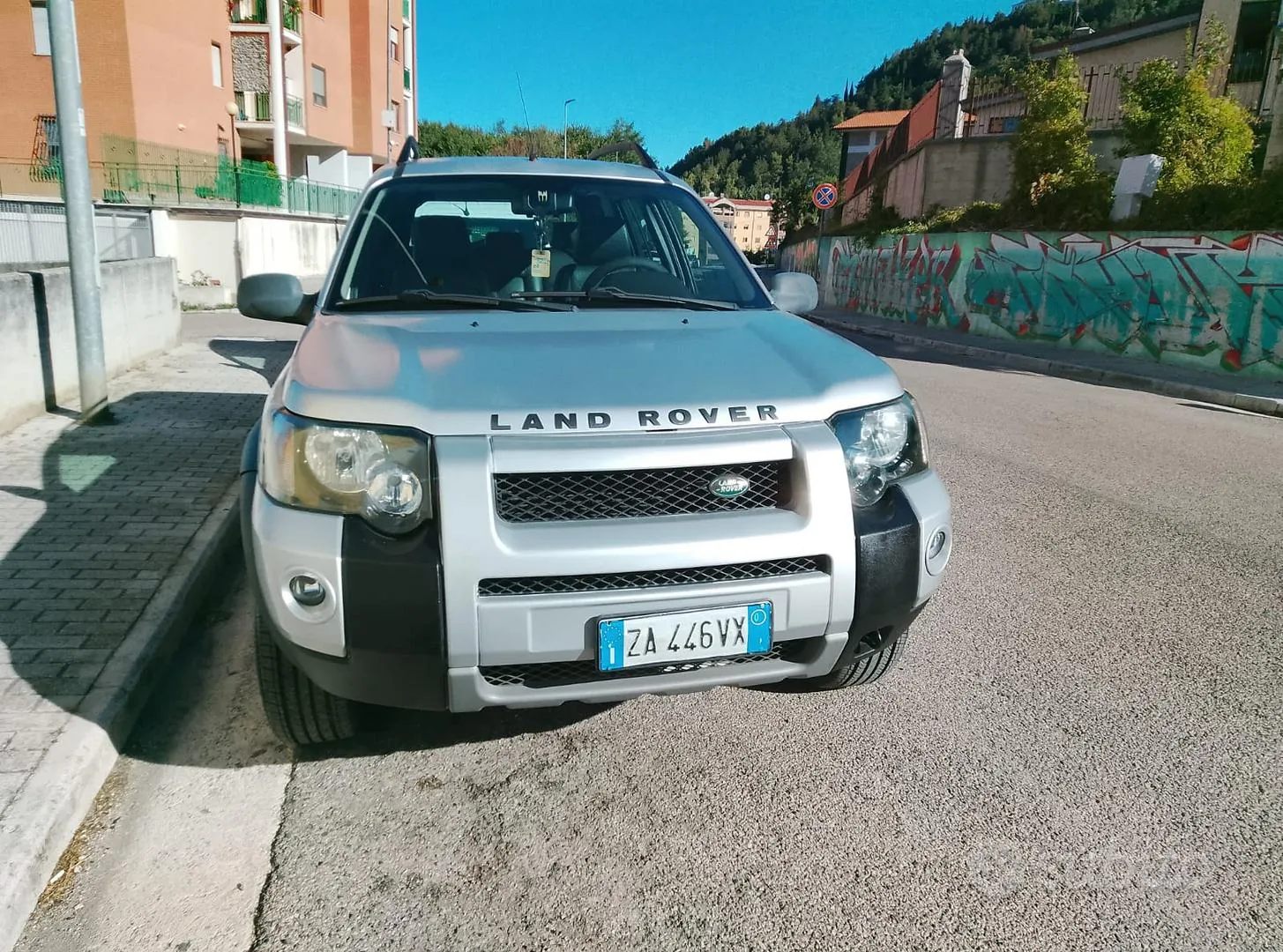 Land Rover Freelander 2004 photo 2