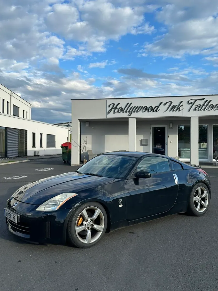 Nissan 350 Z 2005 photo 2