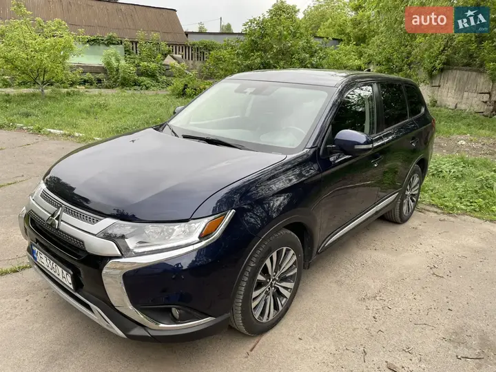 Mitsubishi Outlander 2019 photo 5