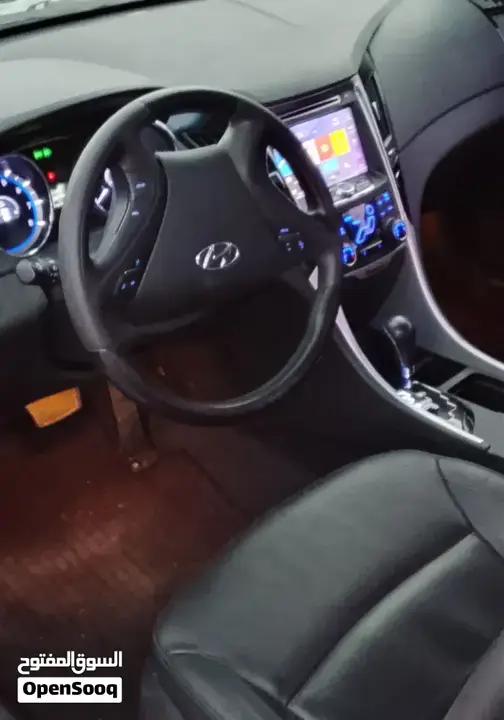 Hyundai Sonata 2012 photo 2