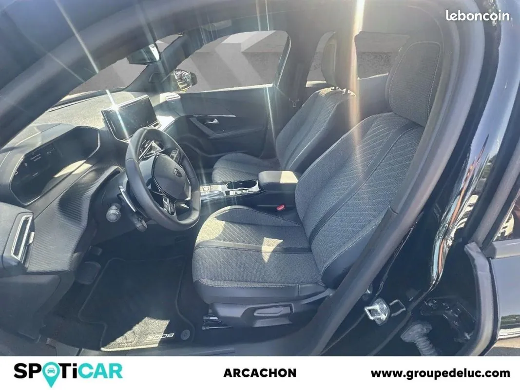 Peugeot 2008 2025 photo 5